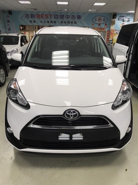 Toyota Sienta